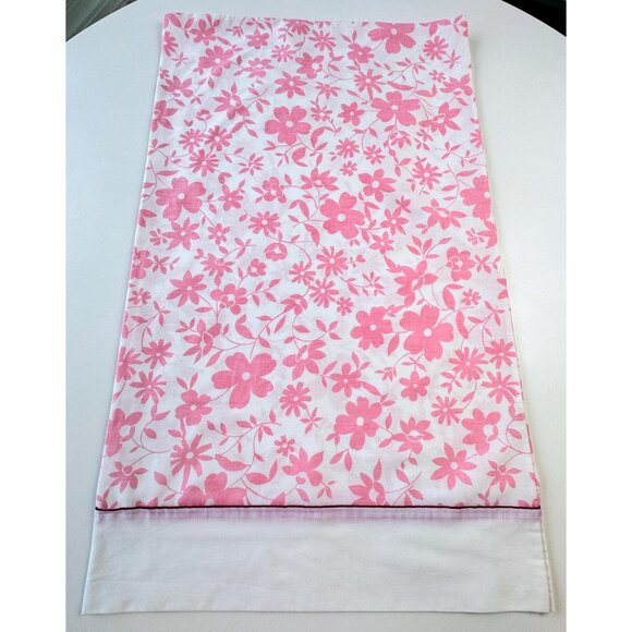 Vintage 70s pillowcase, white pink daisy floral, single pillow sham - Picture 2 of 8